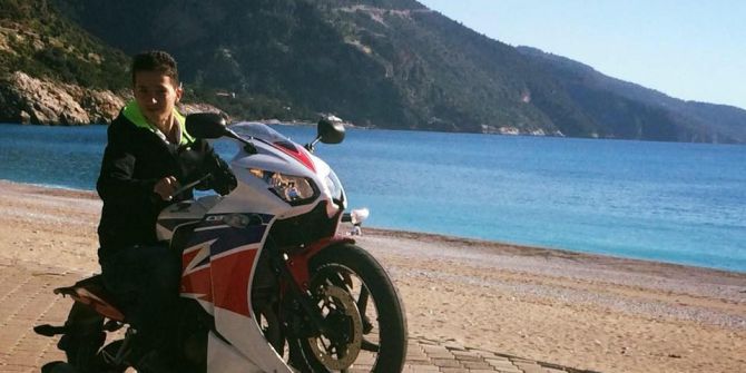 Yayaya Çarpan Motosiklet Sürücüsü Öldü, Yaya Ağır Yaralandı