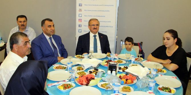 Alanya’da Şehit Ve Gazi Aileleri İftarda Buluştu