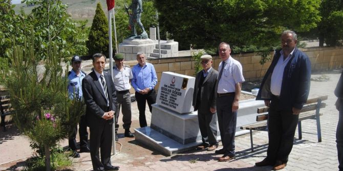 Yerköy Şehitliğinde Çevre Düzenlemesi Yapıldı