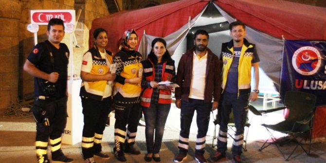 Van’da ‘Ambulansa Yol Veriyorum, Hayat Kurtarıyorum’ Projesi