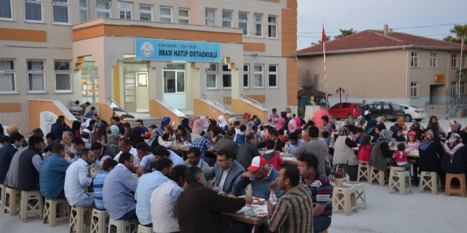 Günyüzü İmam Hatip Ortaokulunda İftar