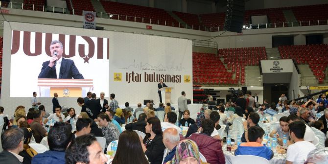 Berber Ve Kuaför Esnafı Büyükşehir’in İftarında Buluştu