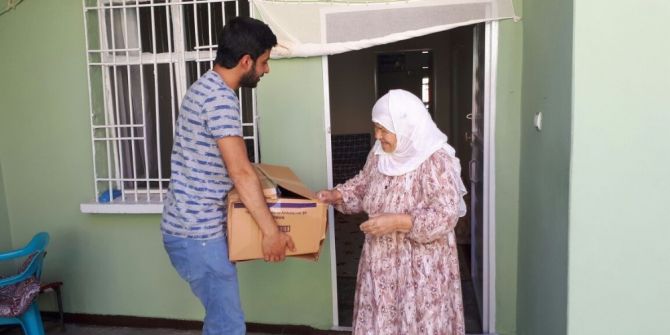 Bismil Belediyesi’nden Hasta Ve Yaşlılara Ramazan Paketi