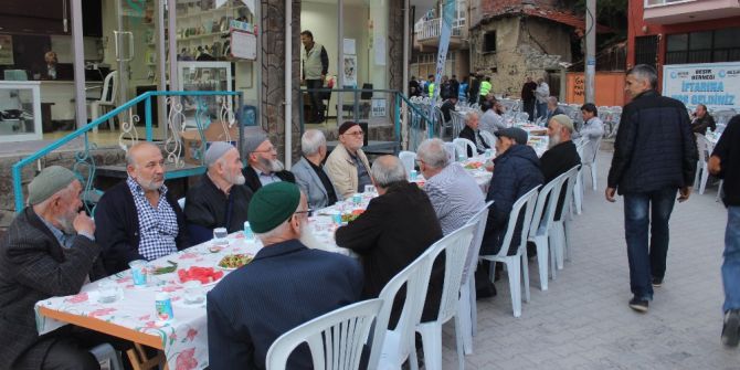 Beşir Derneğinden Sokak İftarı