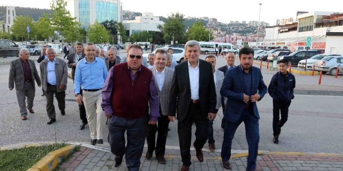 Başkan Karaosmanoğlu Muhtarlar İle İftarda Buluştu