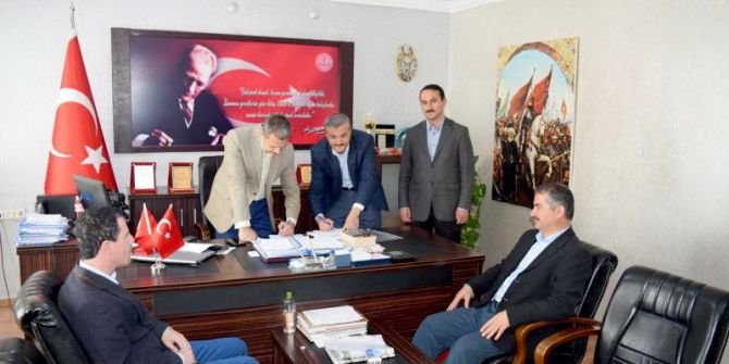 Besni’de Yaz Okulu İçin İmzalar Atıldı