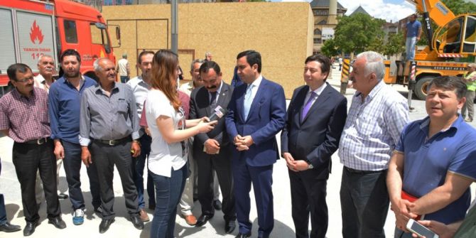 Belediye Başkanı Bahçeci, "Atatürk Heykelinin Taşınmasını Farklı Noktaya Çekmeye Çalışanlarda Beyhude Çaba İçindeler"