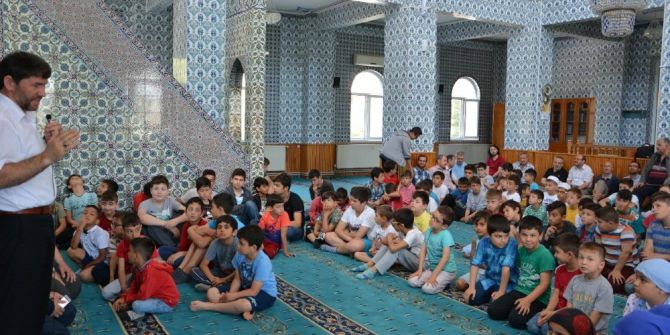 19 Mayıs’ta Camiler Çiçek Açtı