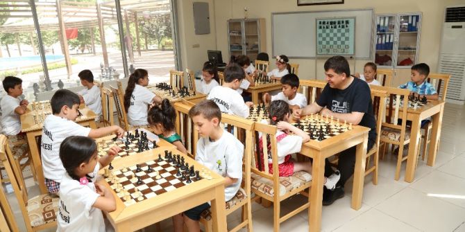 Satranç Merkezinde Yaz Okulu Eğitimleri Başladı