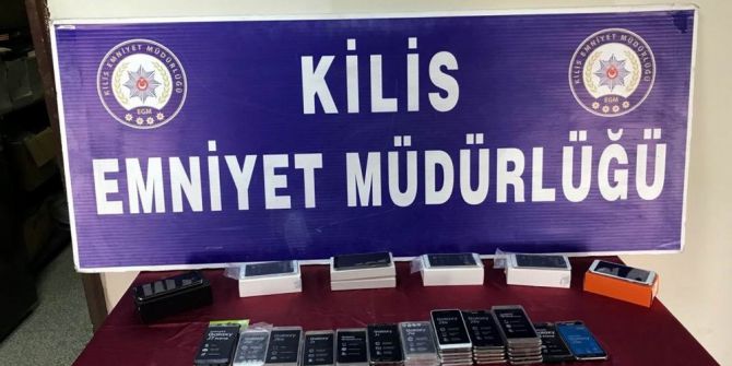 44 Adet Gümrük Kaçağı Akıllı Cep Telefonu Yakalandı