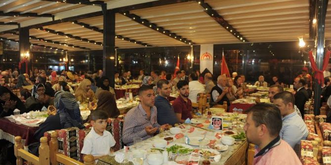 Şehit Aileleri Ve Gaziler İftar Programında Bir Araya Geldi