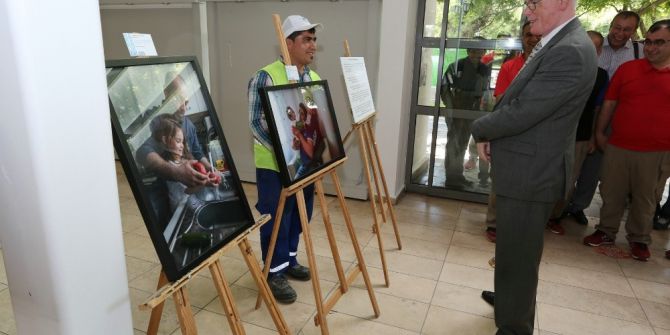 ‘İsveçli Babalar’ Sergisi Türkiye’ye Uyarlandı