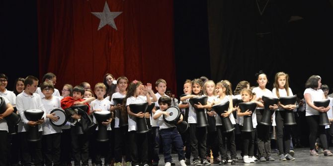 Çocuk Ritim Topluluğu İlk Gösterisini Gerçekleştirdi