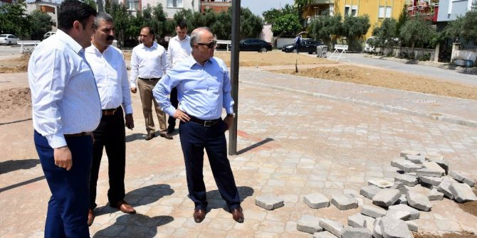 Salihli’de Kaldırımlar Yenileniyor