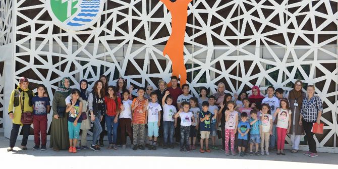 En Eğlenceli Karne Hediyesi Tuzla Belediyesi Gönül Elleri Çarşısı’ndan Geldi