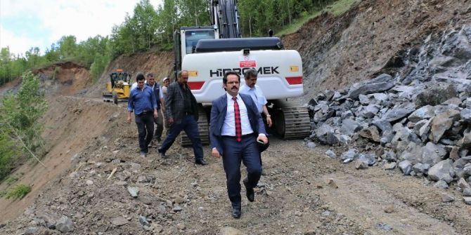 Köy Yollarının Tehlikeli Virajları Kaldırılıyor