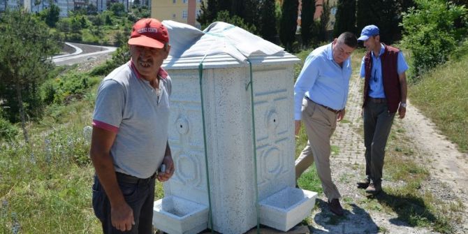 Mezarlıklar Bayram Ziyaretlerine Hazırlanıyor