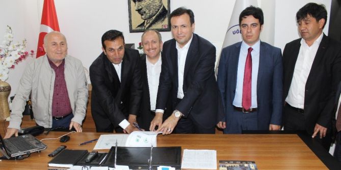 Uğurludağ’da Kentsel Dönüşüm İçin İmzalar Atıldı