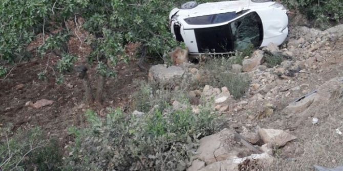 Emniyet Kemeri Takan Sürücü Kazayı Hafif Sıyrıklarla Atlattı