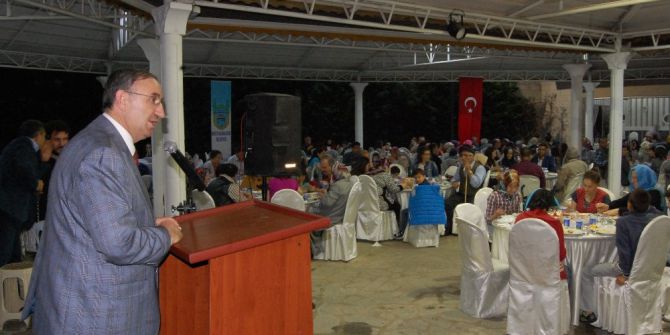 Şehit Aileleri Ve Gaziler İftarda Buluştu