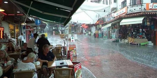 Kuşadası Yağmura Teslim Oldu