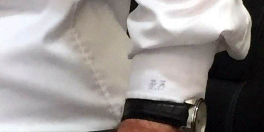 Ümit Özdağ’ın Gömleğinde Dikkat Çeken Detay