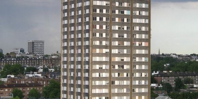 Londra’da Dev Yangın