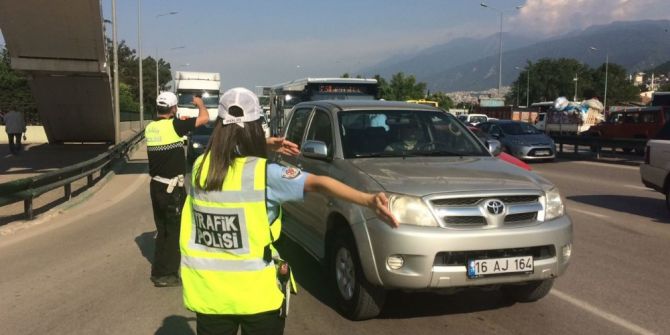 Bursa’da Kamyonlara Ceza Yağdı