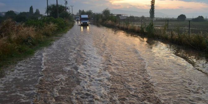 Çelik, Selden Zarar Gören Mahalleleri Ziyaret Etti