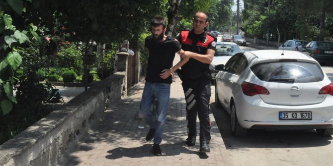 Polisten Kaçmaya Çalışan Uyuşturucu Zanlısı Kıskıvrak Yakalandı