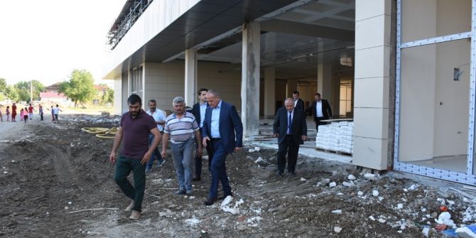 Kapalı Pazaryeri İnşaatı Hızla İlerliyor