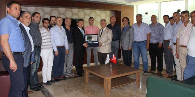 Çtso Meclis Başkanı Ülker Görevi Bıraktı