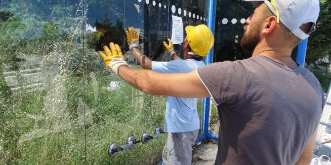 Klimalı Otobüs Durağı