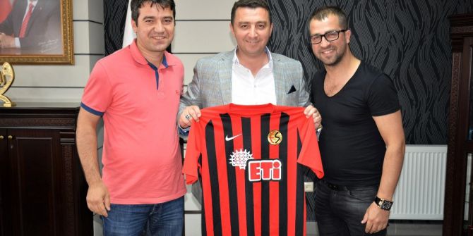 Eskişehirspor Taraftarından Başkan Bakıcı’ya Teşekkür Ziyareti