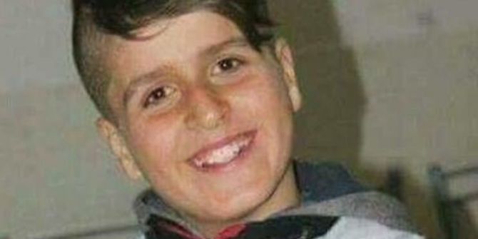 Freni Boşalan Kamyonetin Duvara Sıkıştırdığı Çocuk Öldü