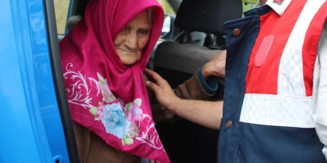 Dağ Çileği Toplamaya Giden Ve Kaybolan 90 Yaşındaki Kadın 48 Saat Sonra Bulundu