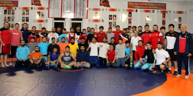 Salih Bora: "Hedef Madalyalarla Dönmek"