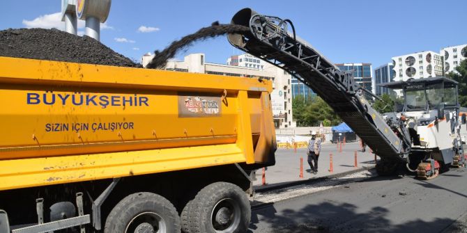 Elazığ Caddesi Asfaltlanıyor