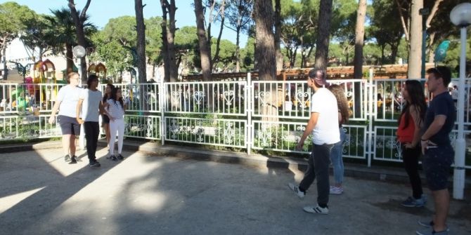 Burhaniyeli Gençlere Tatil Yok