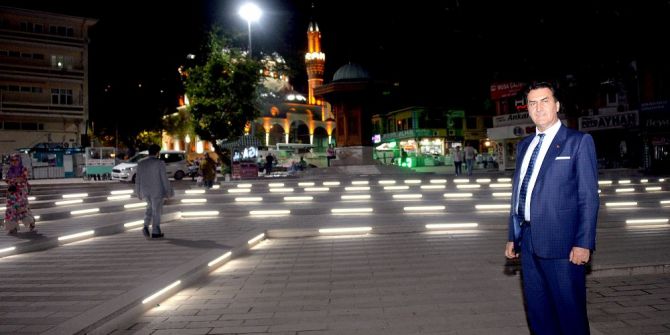 15 Temmuz Demokrasi Meydanı Işıl Işıl