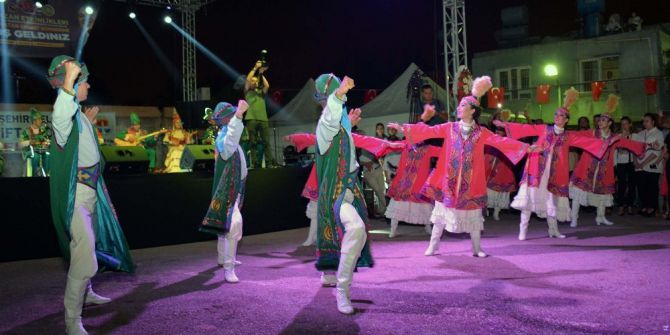 Adana’da Kazak Gecesi