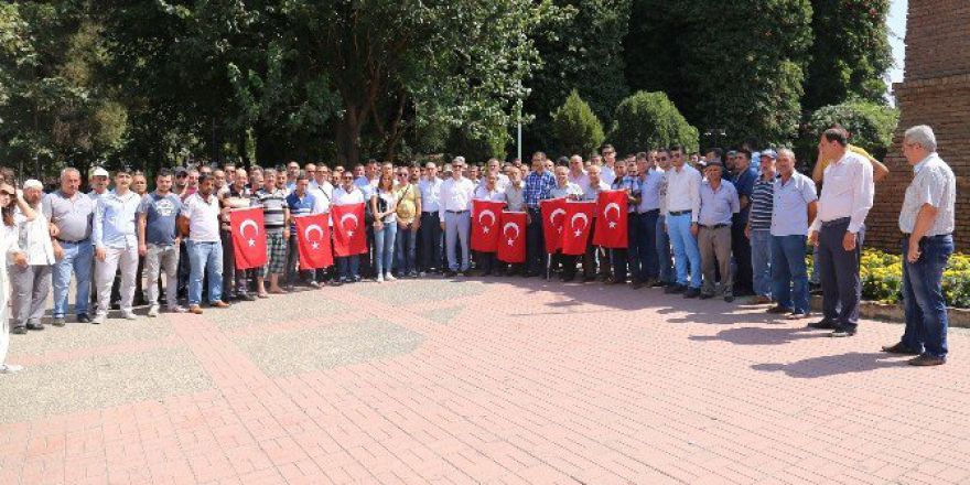 Turgutlu Demokrasi Ve Şehitler Mitinginde Tek Yürek Oldu