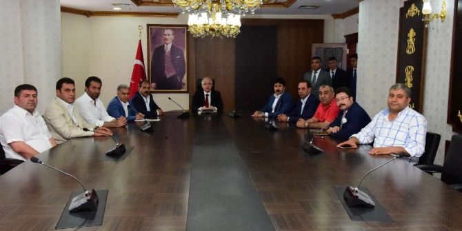 Şanlıurfaspor Yönetimi Vali Tuna’yı Ziyaret Etti
