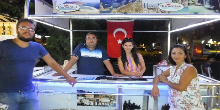 Burhaniye’de Yazlıkçılar Tekne Turunu Sevdi