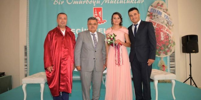 Başkan Yağcı, Belediye Çalışanının Nikah Törenine Katıldı