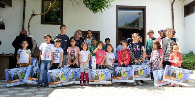 Çorum Belediyesi’nden 3 Bin Çocuğa Bayram Hediyesi