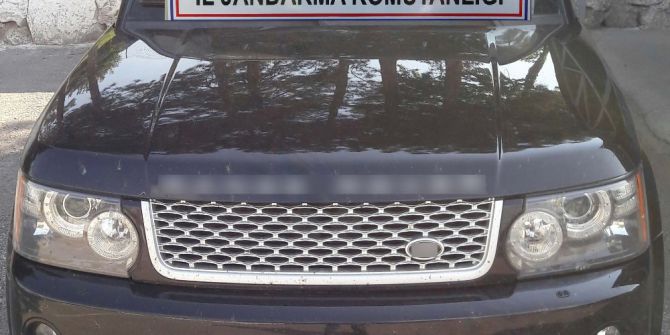 Bolu’da 220 Bin Liralık Kaçak Lüks Otomobil Yakalandı