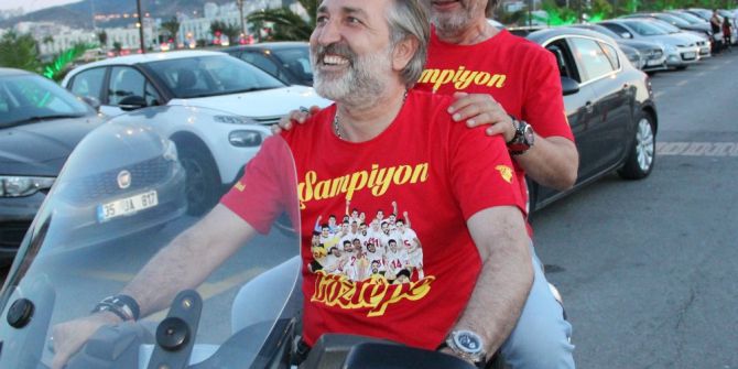 Göztepe’de Vural Resmen Gitti