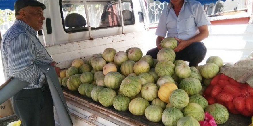 Yerli Kavun Çıktı, Fiyatlar Düştü