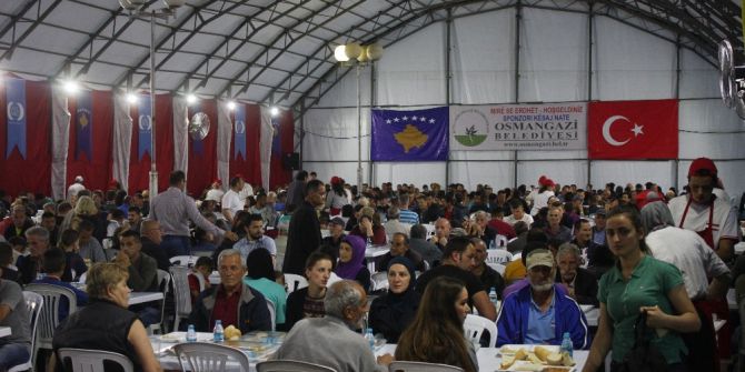 Osmangazi Belediyesi’nden Kosova’da Binlerce Kişiye İftar